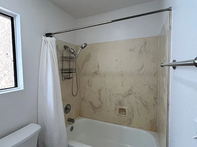 1460 Hornblend — Photo 14