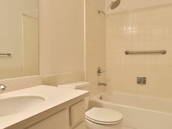 4th image of 2733 McAllister St APT 1