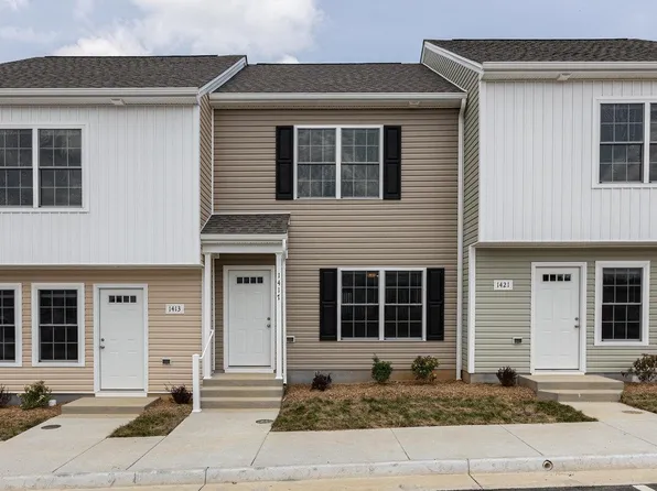 1417 Woodrow Cir, Harrisonburg, VA 22802