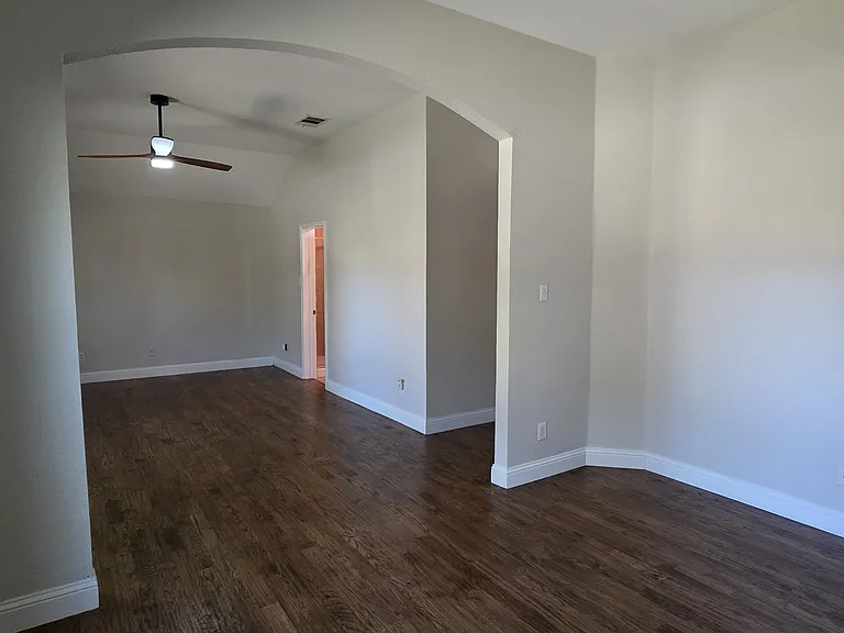 9705 Dragonfly Dr — Photo 12