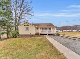 38 Oak St, Deposit, NY 13754