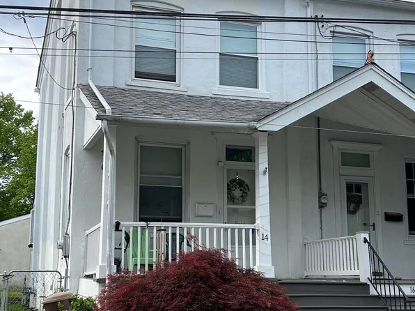 14 W Grandview Ave, Sellersville, PA 18960