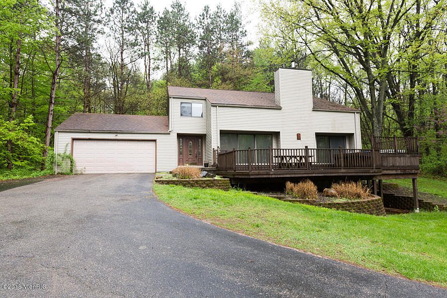 1st image of 3401 Grand River Dr NE