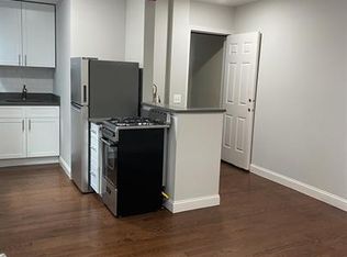 1622 Pine St APT 1R, Philadelphia, PA 19103