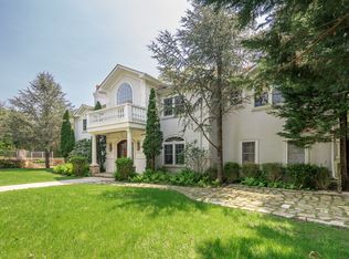47 Lincoln Ave, East Hampton, NY 11937