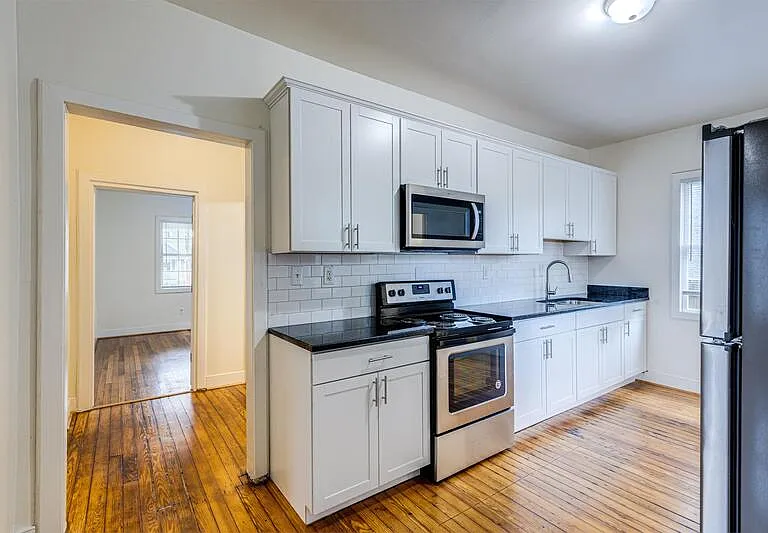 2922 Noble Ave #A — Photo 17