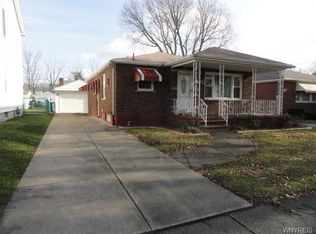 445 74th St, Niagara Falls, NY 14304
