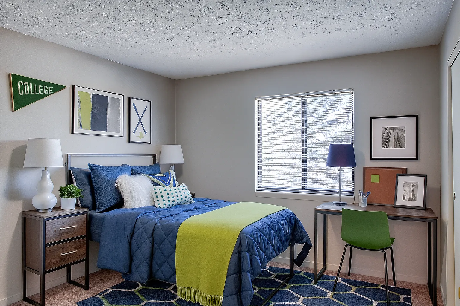 Franklin Park Apartments — Photo 2