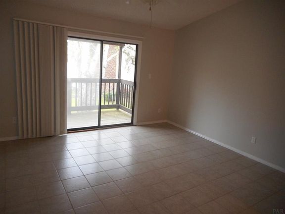 2nd image of 2201 Scenic Hwy APT D6