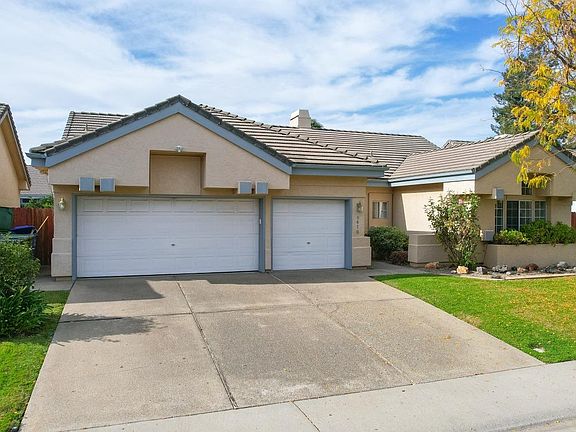 2nd image of 9418 Quesnel Circle