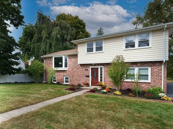 201 Prospect St, Norwood, MA 02062