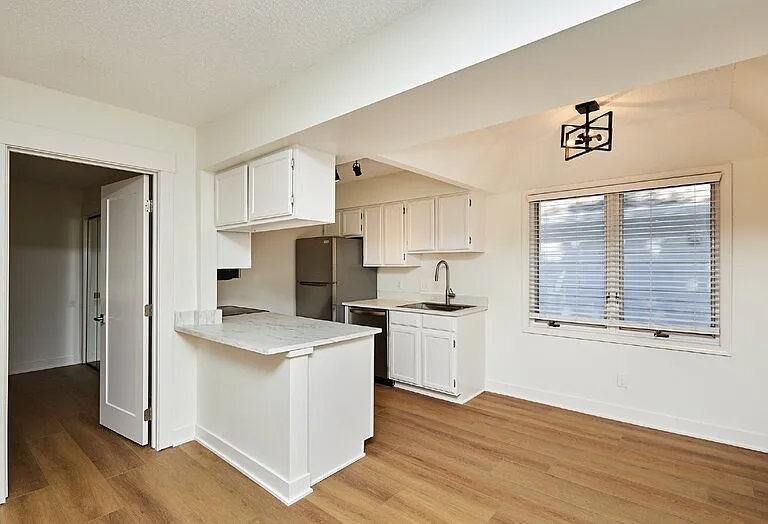5221 Boulder Dr #5 — Photo 6