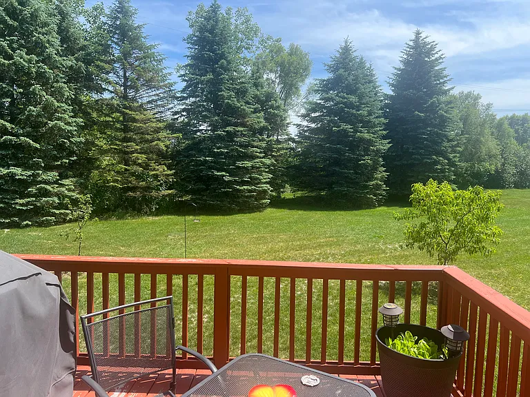 Summer Pl — Photo 24