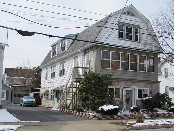 5th image of 145 Church St