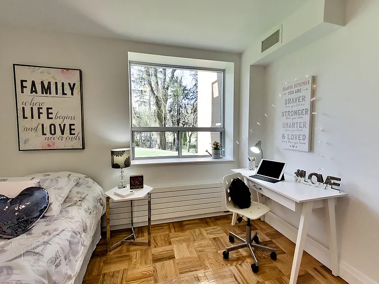 42 Glen Elm Ave #206 — Photo 73