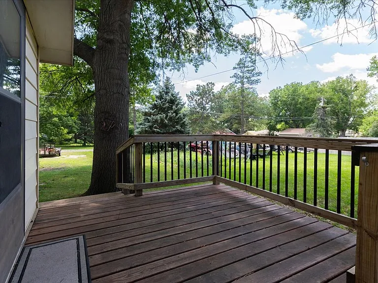 7221 Lexington Ave — Photo 34