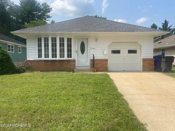 2046 Mount Hope Lane, Toms River, NJ 08753