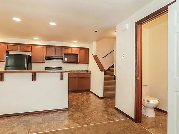 4th image of 4756 147th Pl NE