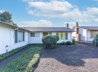 10920 NE Glisan St, Portland, OR 97220