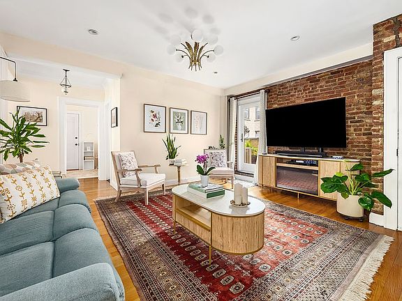 2nd image of 87 Barrow St APT 2G