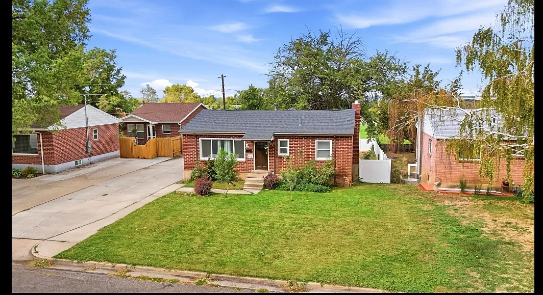 4 bed, 1924 sqft, $2,100 — Photo 1