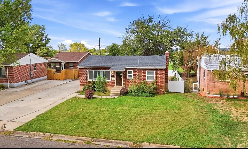 271 Jackson Ave