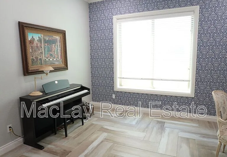 2910 E Wildhorse Dr — Photo 30