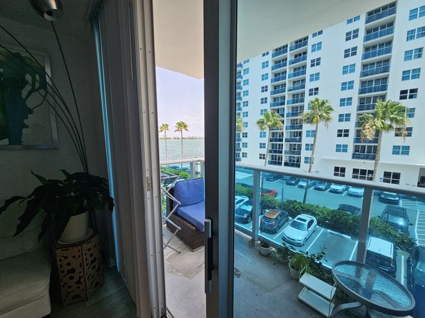 7501 E Treasure Dr APT 3A