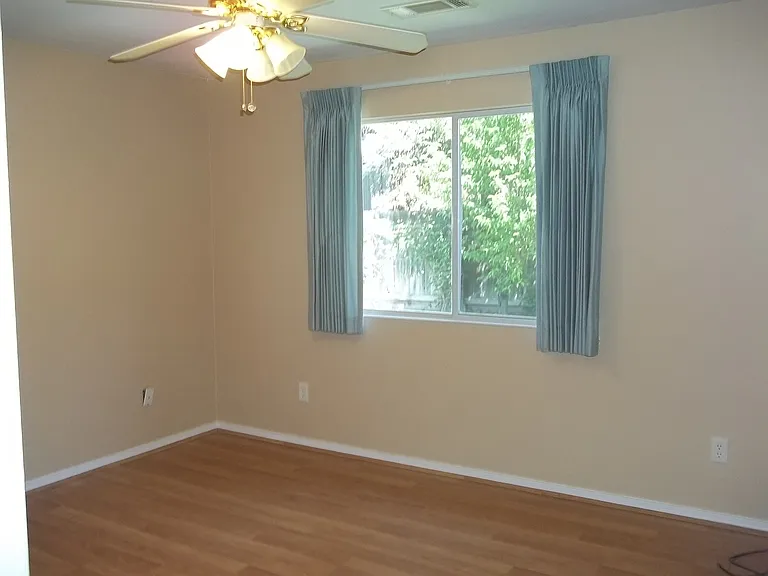 6339 N Delbert Ave — Photo 5