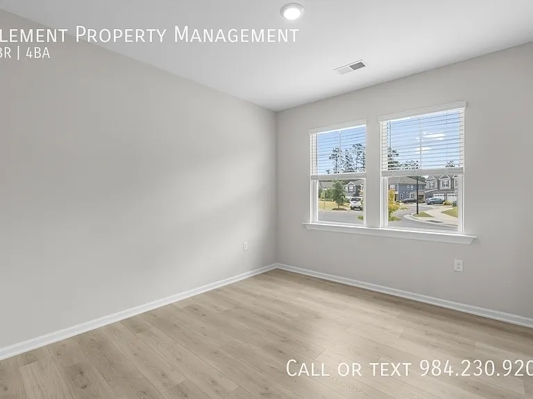 2466 Hutch Ln #1 — Photo 14