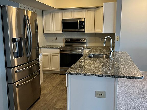 ALL NEW stainless steel appliances