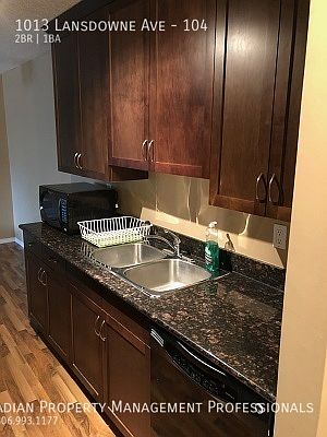 5th image of 1013 Lansdowne Ave #104