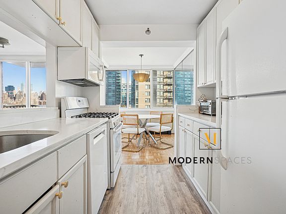 5th image of 4-74 48th Ave #14B