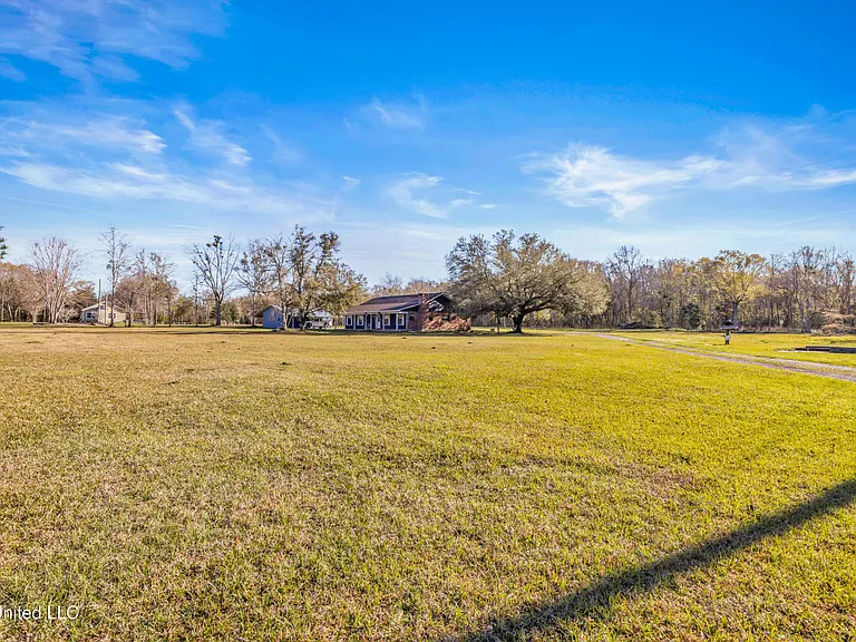 11340 County Farm Rd — Photo 37