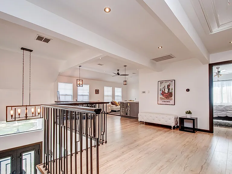 3543 Ashfield Dr — Photo 37