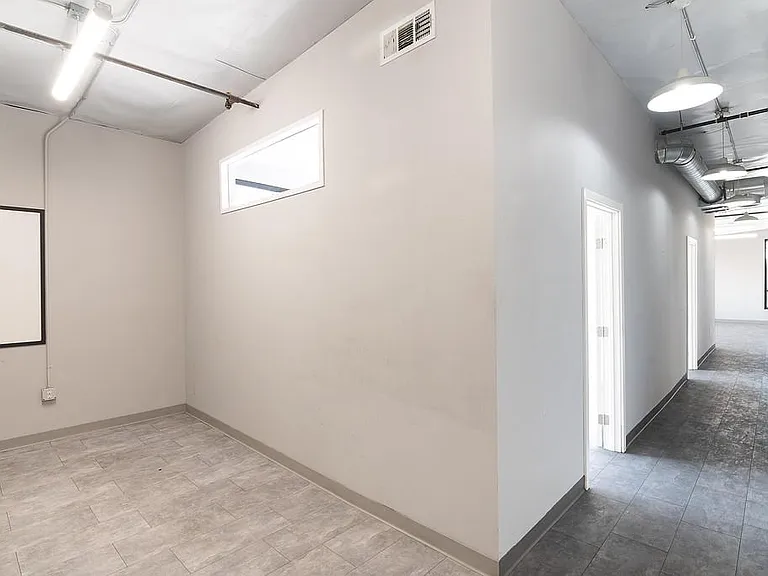 5265 Fountain Ave #2 — Photo 11