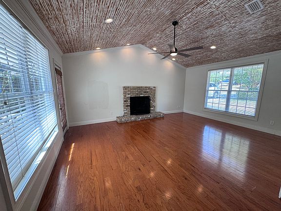 2nd image of 1311 Pickens Ave