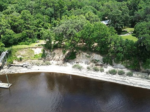 5th image of 2421 NE Johnson Road