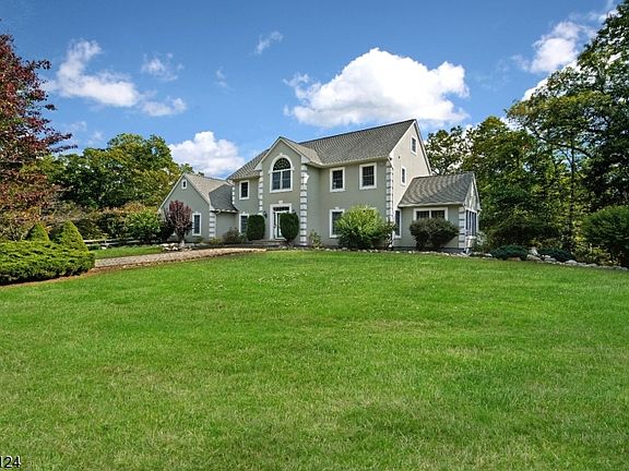 2nd image of 12 Evergreen Dr