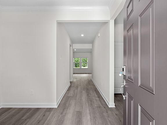 Kensington Foyer