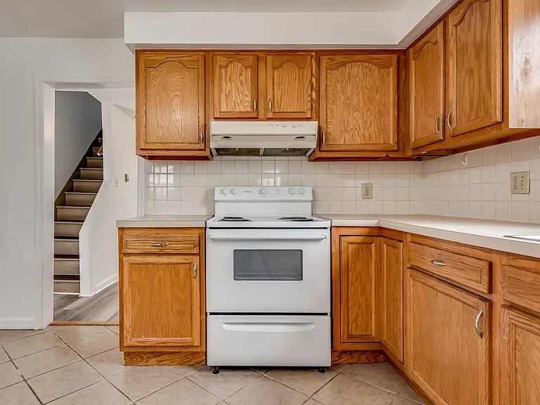 11 Webster St #11 — Photo 10
