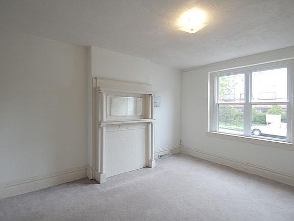 4th image of 7720 Waverly St #1
