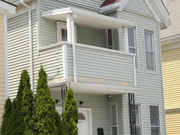 21 Cross St, Somerville, MA 02145