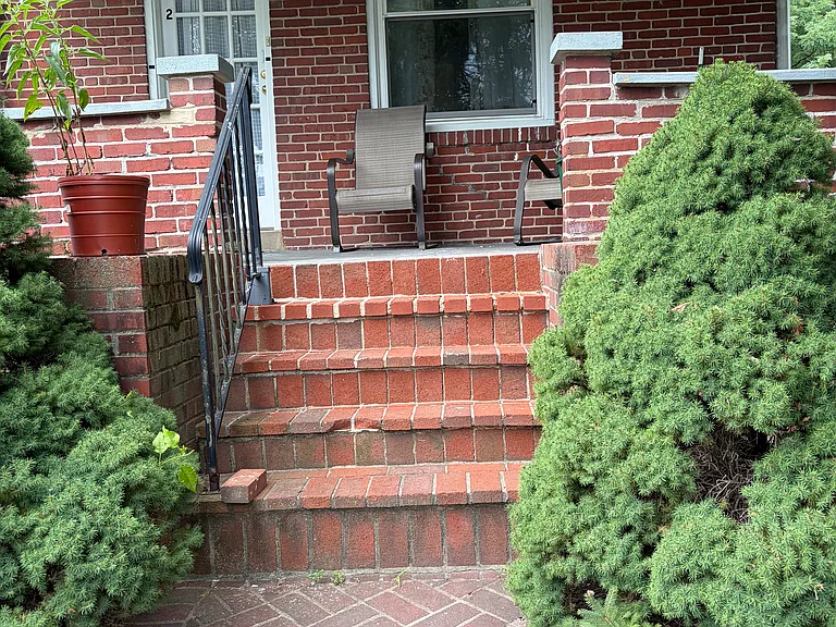 2401 High St #2 — Photo 1