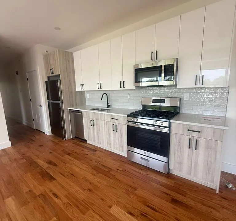 151-152 Roseville Ave #8A