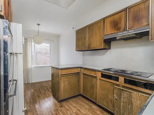 708 East 78th Street image 22 of 27