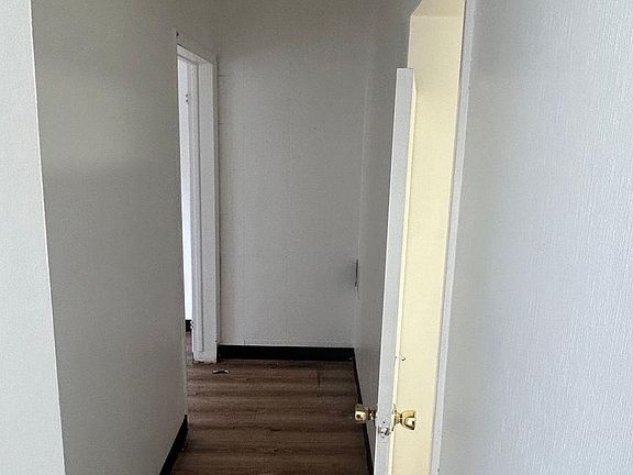 3rd image of 292 S Franklin St #27