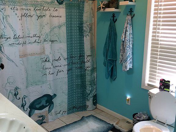 Main bath - double sink 