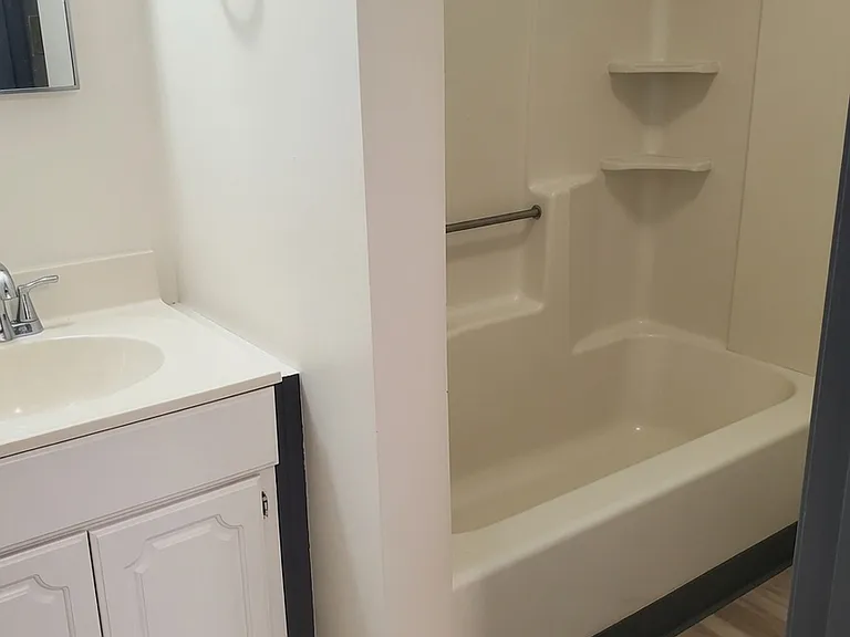 107 N Duane Ave #1W — Photo 3
