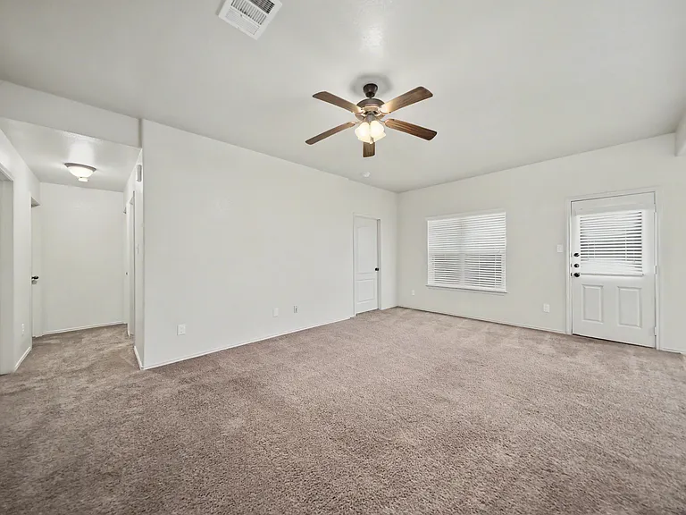 3802 Doffy Dr — Photo 11